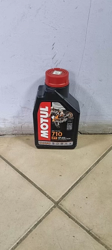 MOTUL 710 2Т Ester (Синтетика) (1 литр)