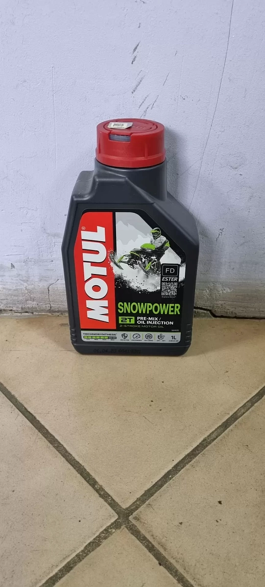 MOTUL 2T SNOWPOWER TECHNOSYNTHESE (Полусинтетика) 1 литр