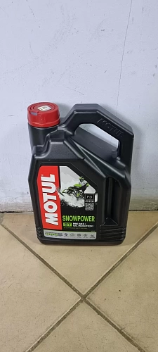 MOTUL 2T SNOWPOWER TECHNOSYNTHESE (Полусинтетика) (4 литра)